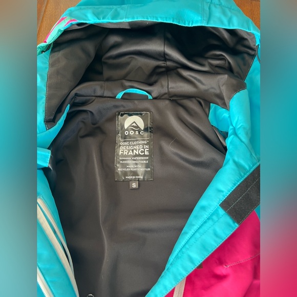 OOSC onesie ski suit! Size small, bought in 2018. - Picture 3 of 5